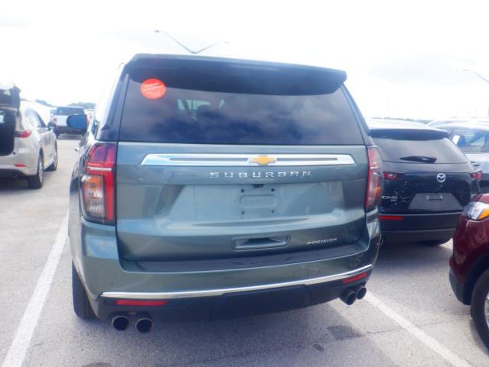 2023 Chevrolet Suburban Premier