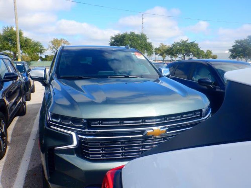 2023 Chevrolet Suburban Premier