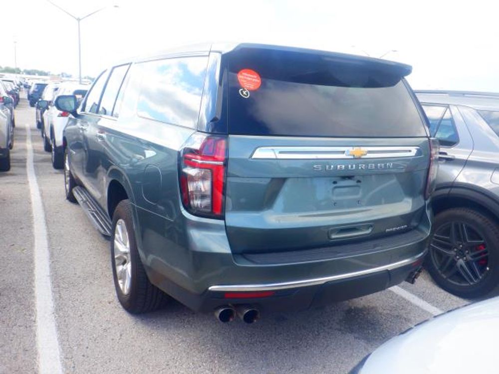 2023 Chevrolet Suburban Premier