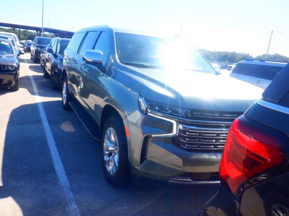 2023 Chevrolet Suburban Premier