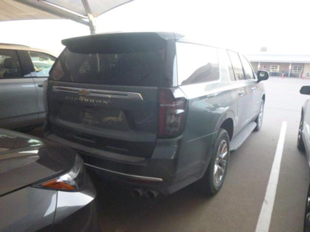 2023 Chevrolet Suburban Premier
