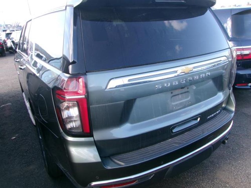 2023 Chevrolet Suburban Premier