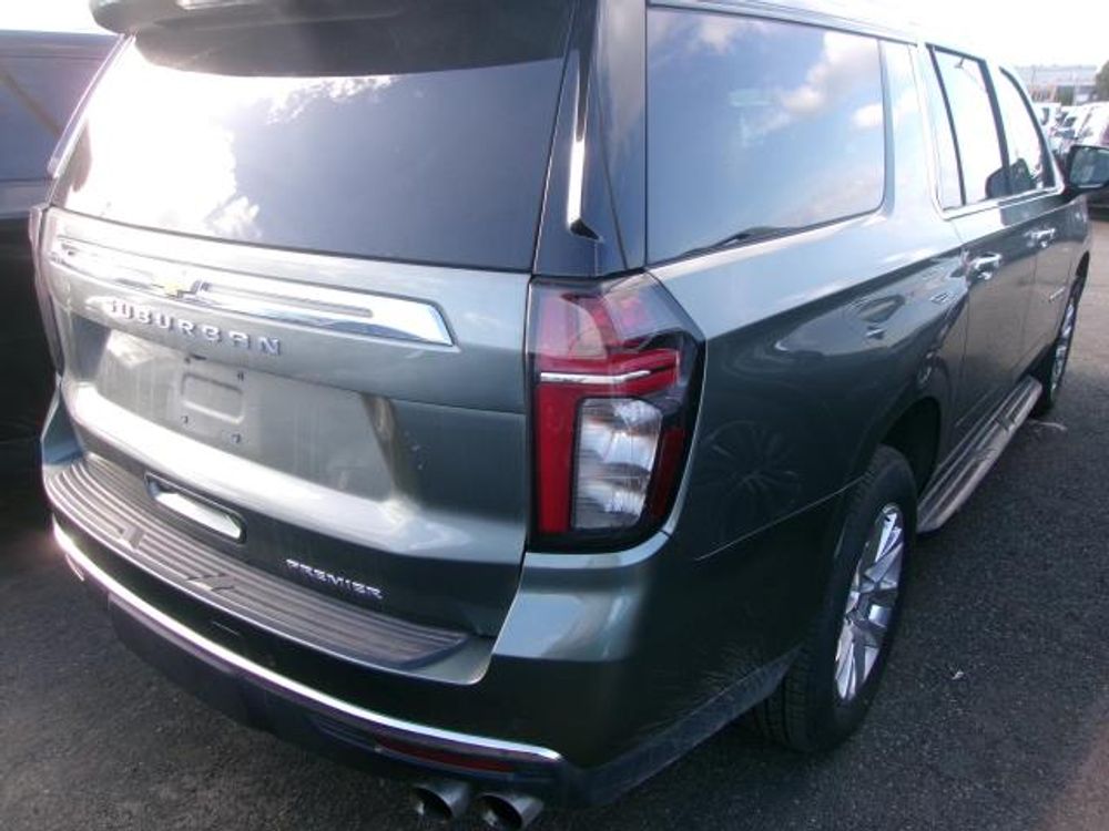 2023 Chevrolet Suburban Premier