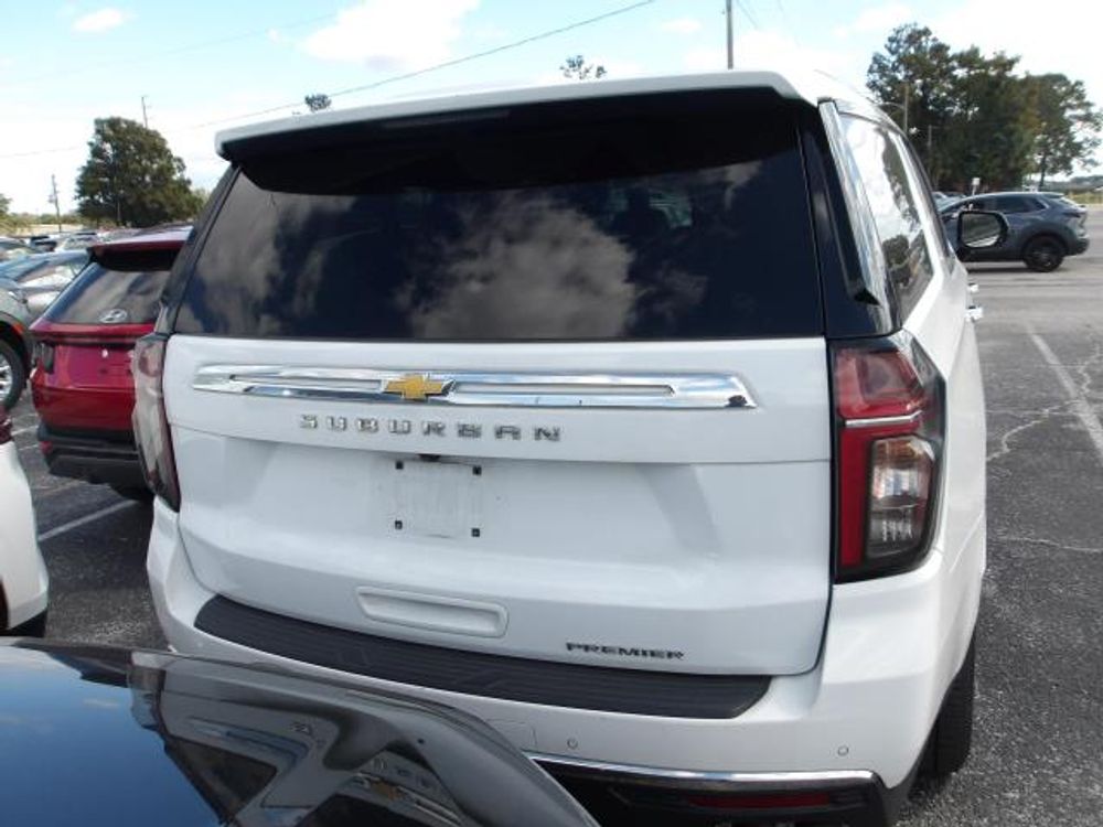 2023 Chevrolet Suburban Premier
