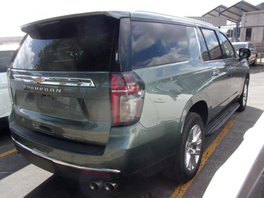 2023 Chevrolet Suburban Premier