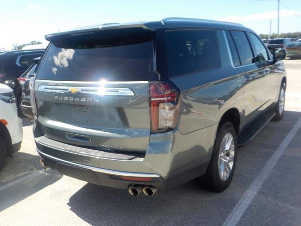 2023 Chevrolet Suburban Premier
