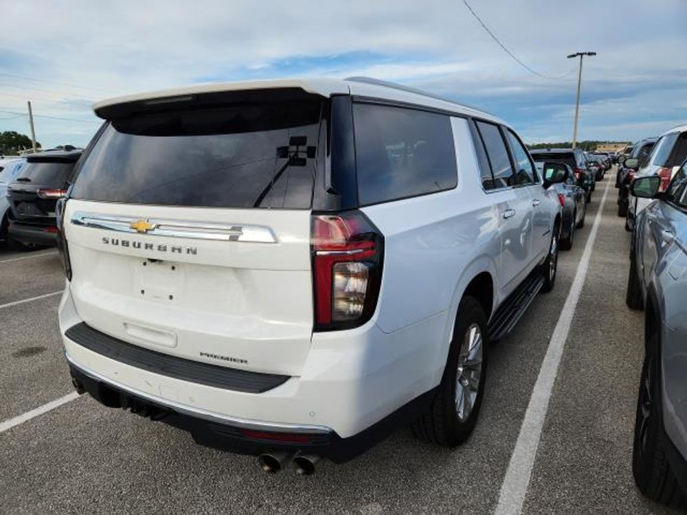 2023 Chevrolet Suburban Premier