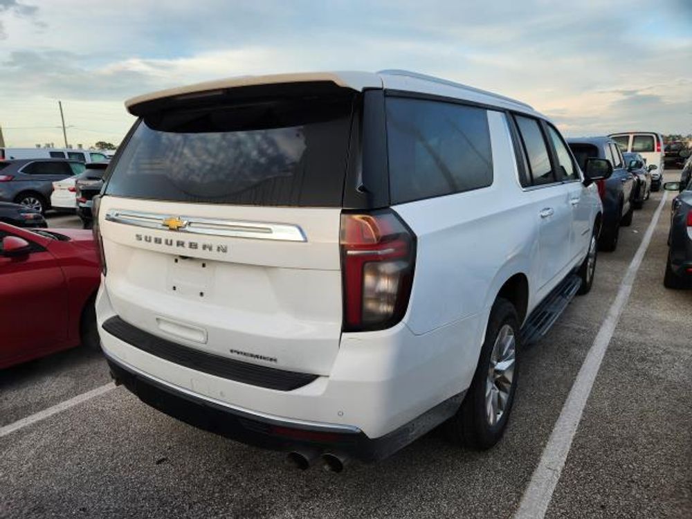 2023 Chevrolet Suburban Premier