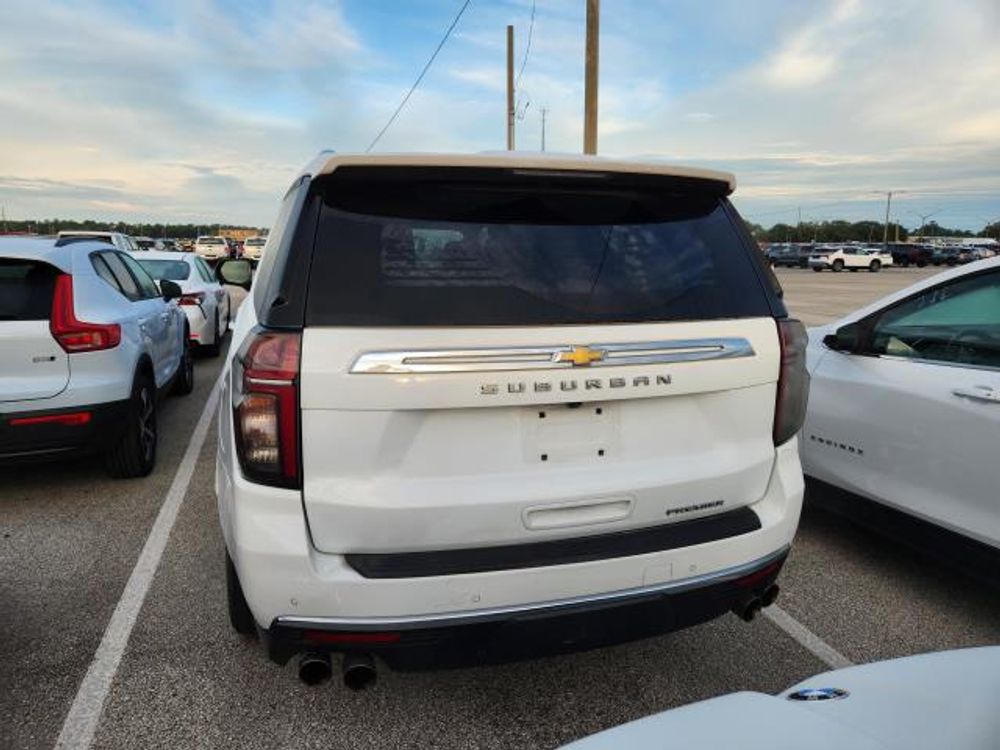 2023 Chevrolet Suburban Premier