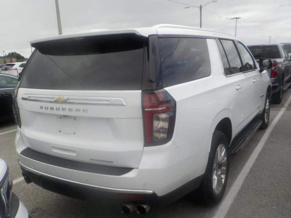 2023 Chevrolet Suburban Premier