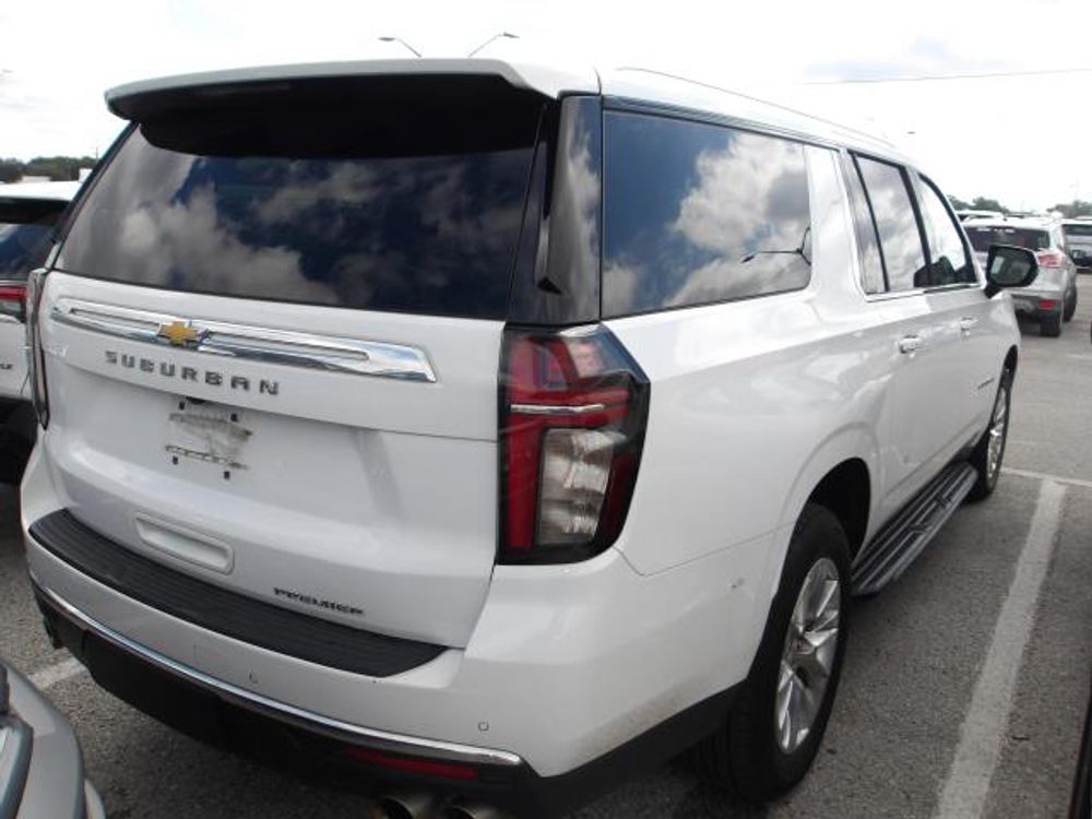 2023 Chevrolet Suburban Premier