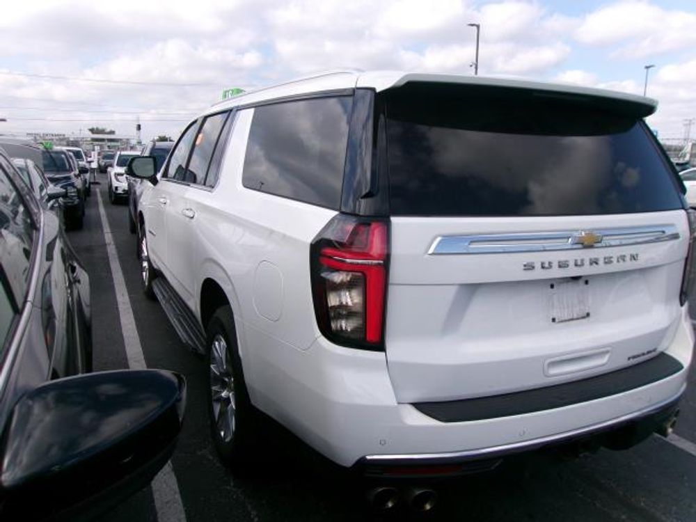 2023 Chevrolet Suburban Premier