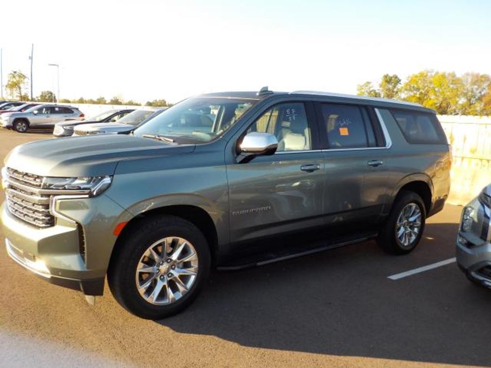 2023 Chevrolet Suburban Premier