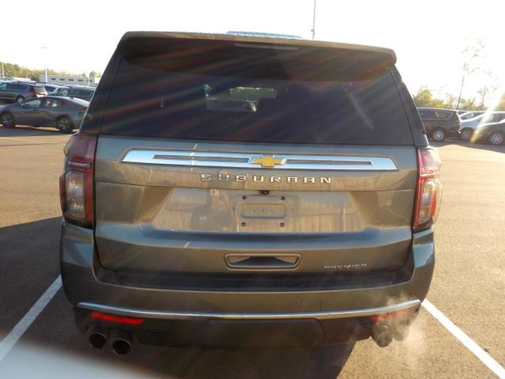 2023 Chevrolet Suburban Premier