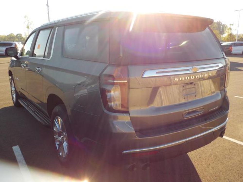 2023 Chevrolet Suburban Premier