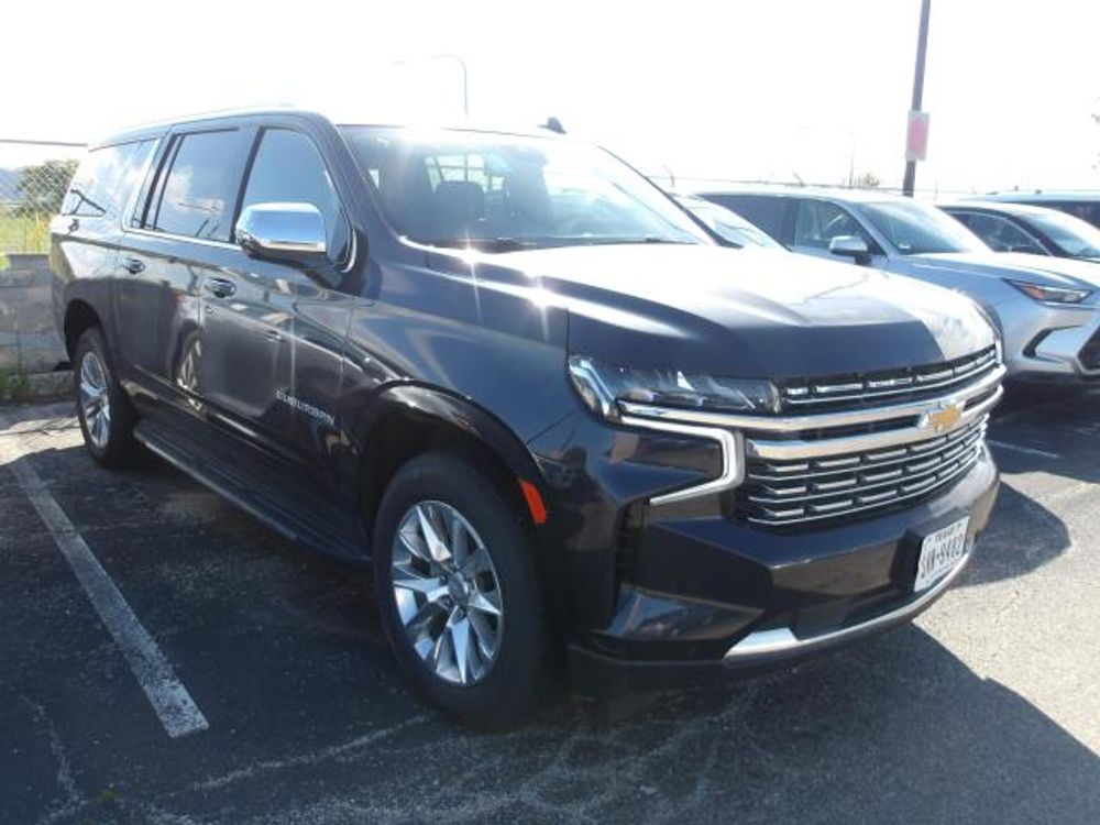 2023 Chevrolet Suburban Premier