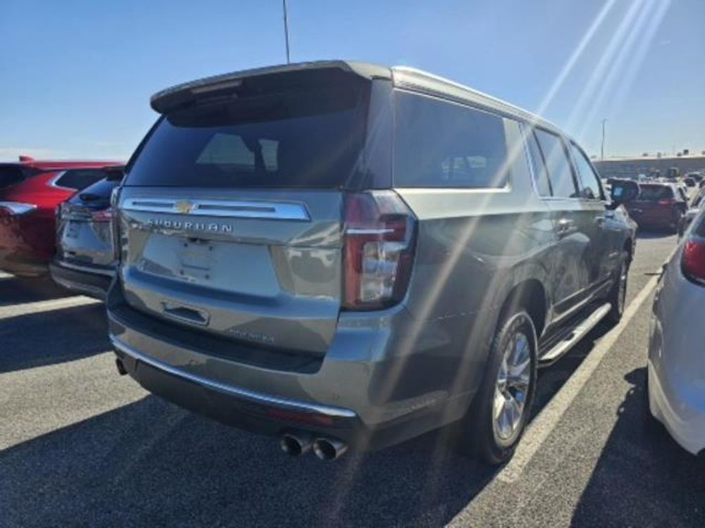 2023 Chevrolet Suburban Premier