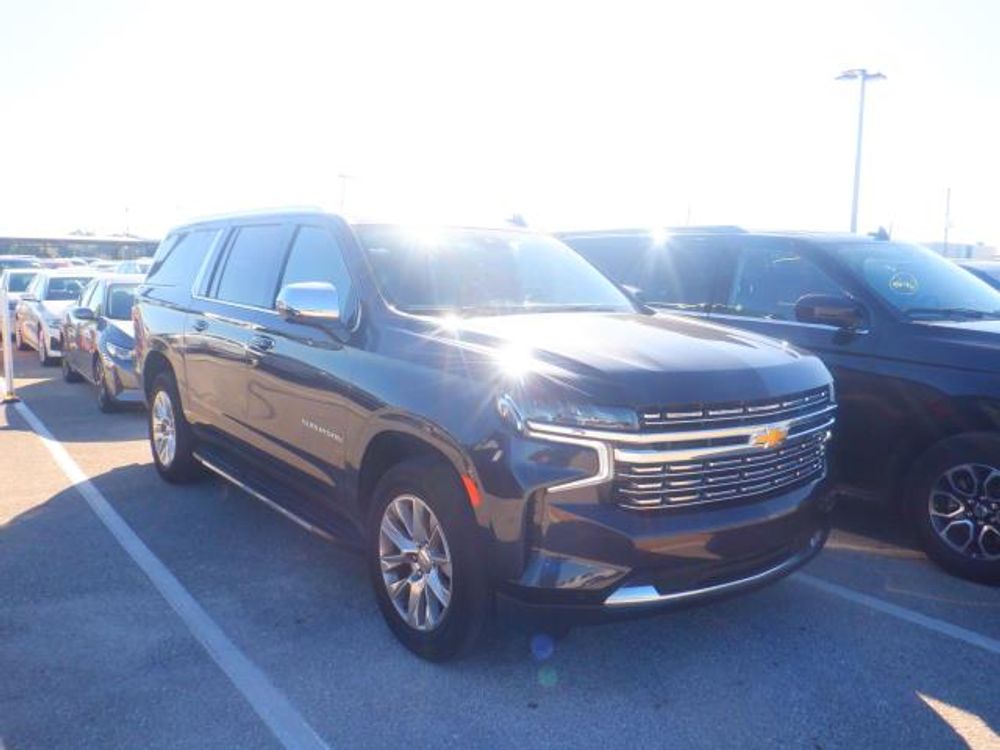 2023 Chevrolet Suburban Premier