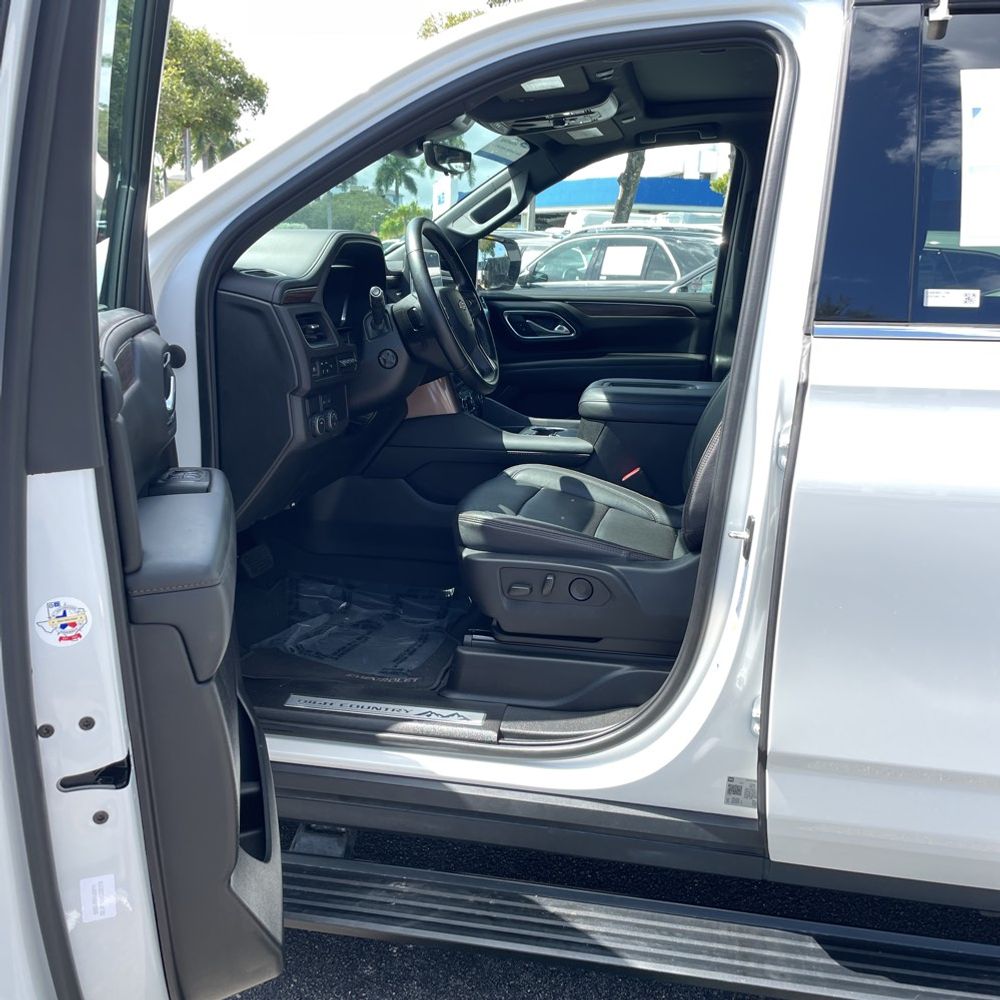 2023 Chevrolet Suburban High Country
