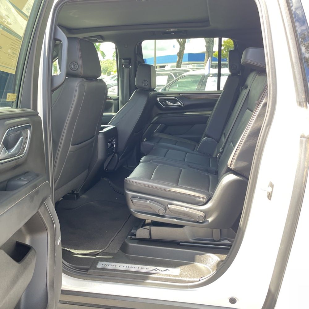 2023 Chevrolet Suburban High Country