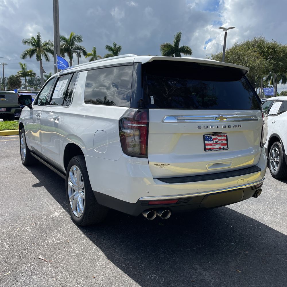 2023 Chevrolet Suburban High Country