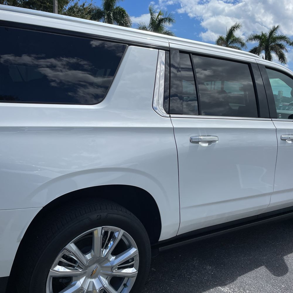 2023 Chevrolet Suburban High Country