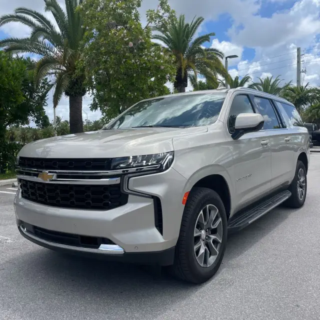 2024 Chevrolet Suburban LS