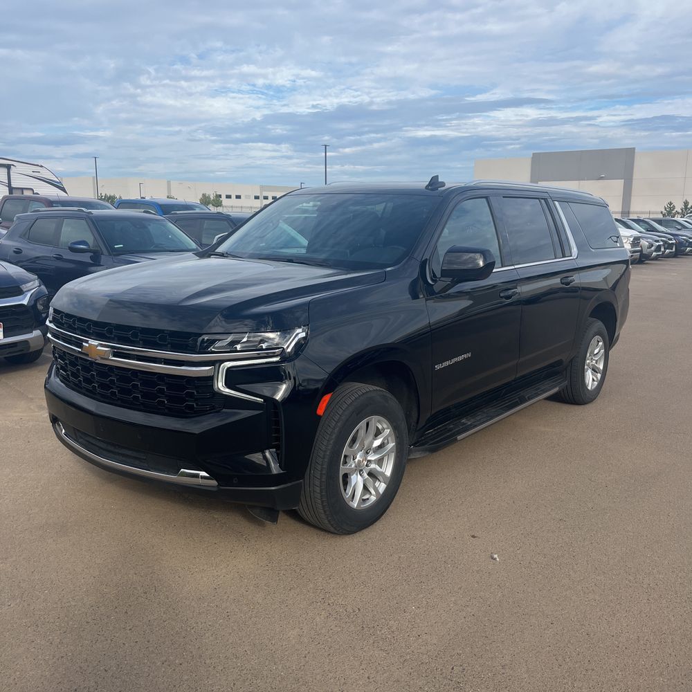 2024 Chevrolet Suburban LS
