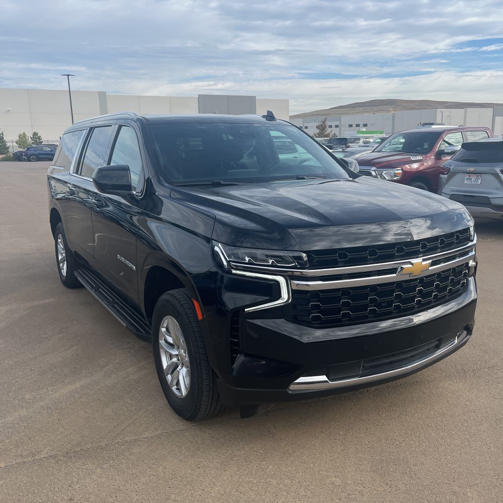 2024 Chevrolet Suburban LS