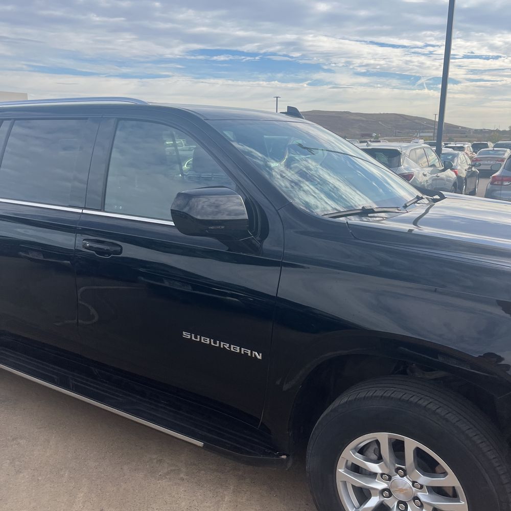 2024 Chevrolet Suburban LS