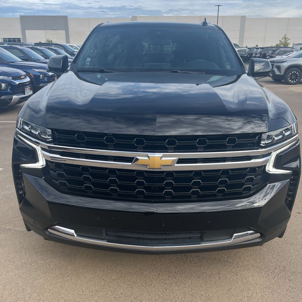 2024 Chevrolet Suburban LS
