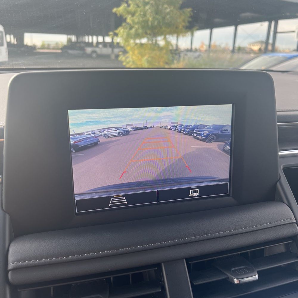 2024 Chevrolet Suburban LS