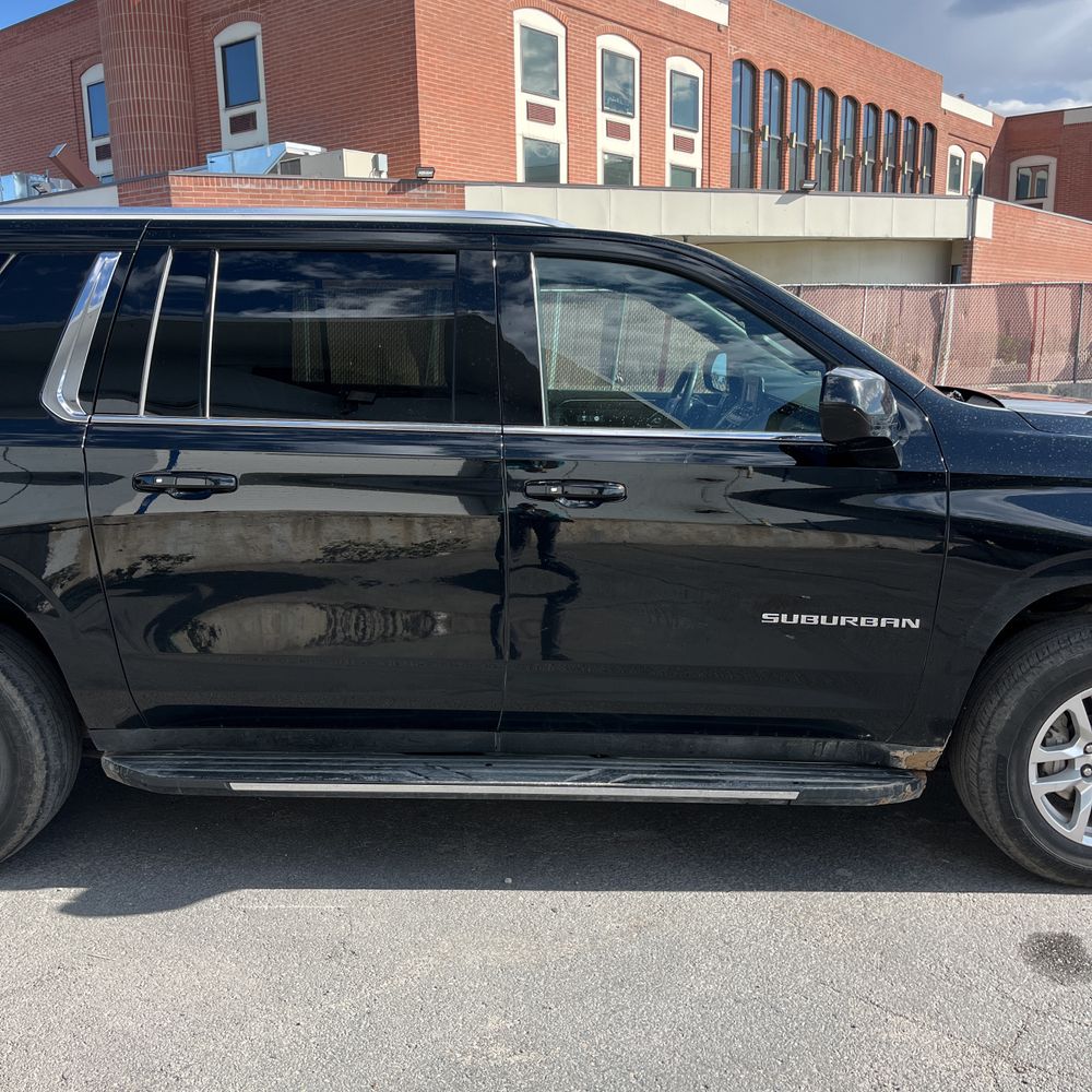 2024 Chevrolet Suburban LS