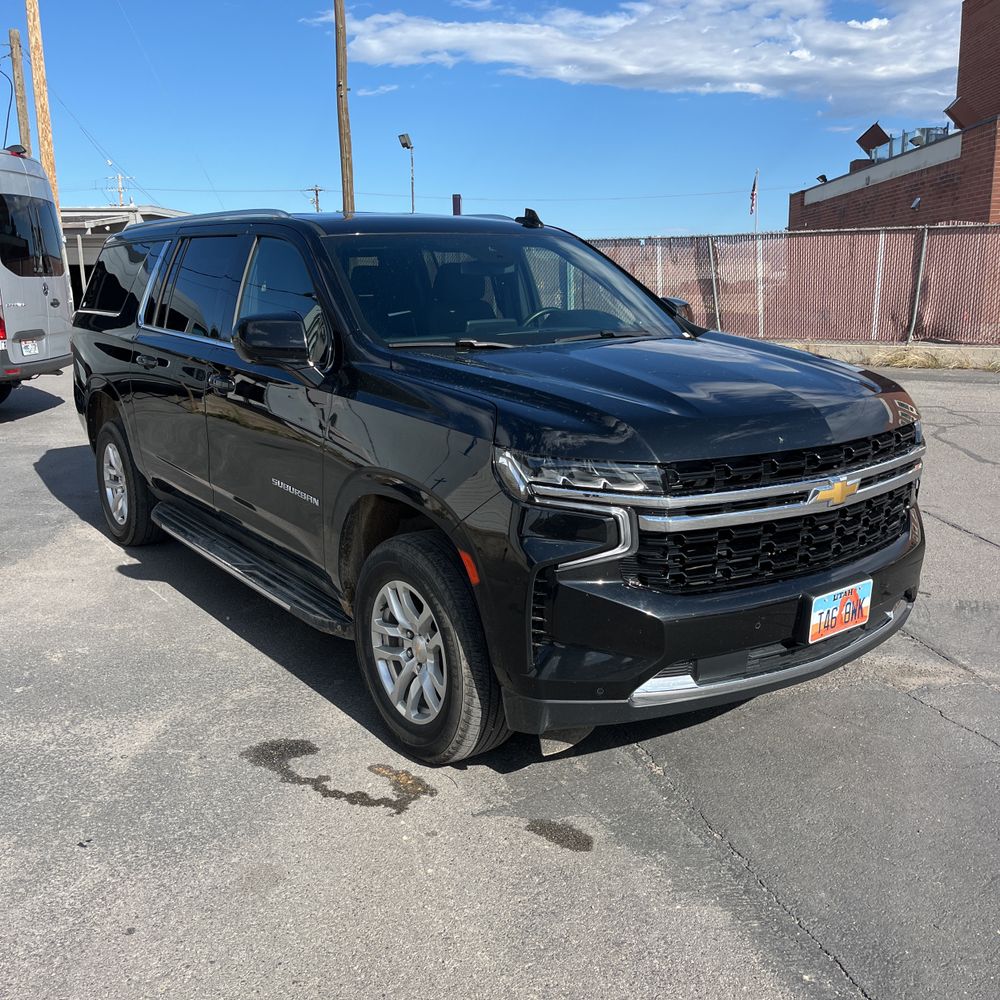 2024 Chevrolet Suburban LS