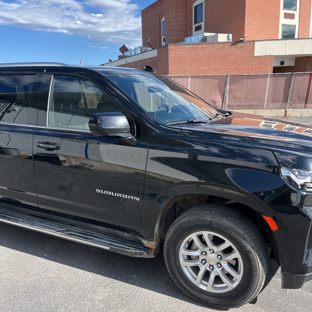 2024 Chevrolet Suburban LS