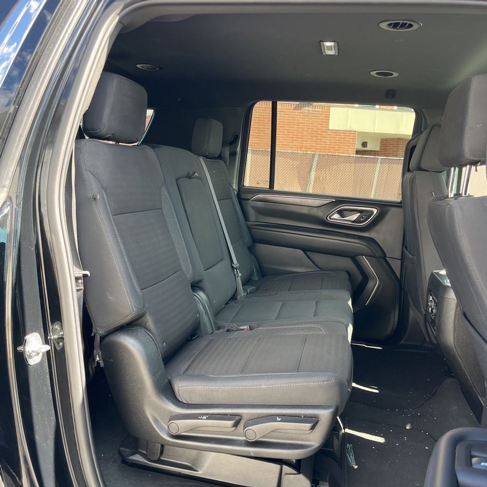 2024 Chevrolet Suburban LS