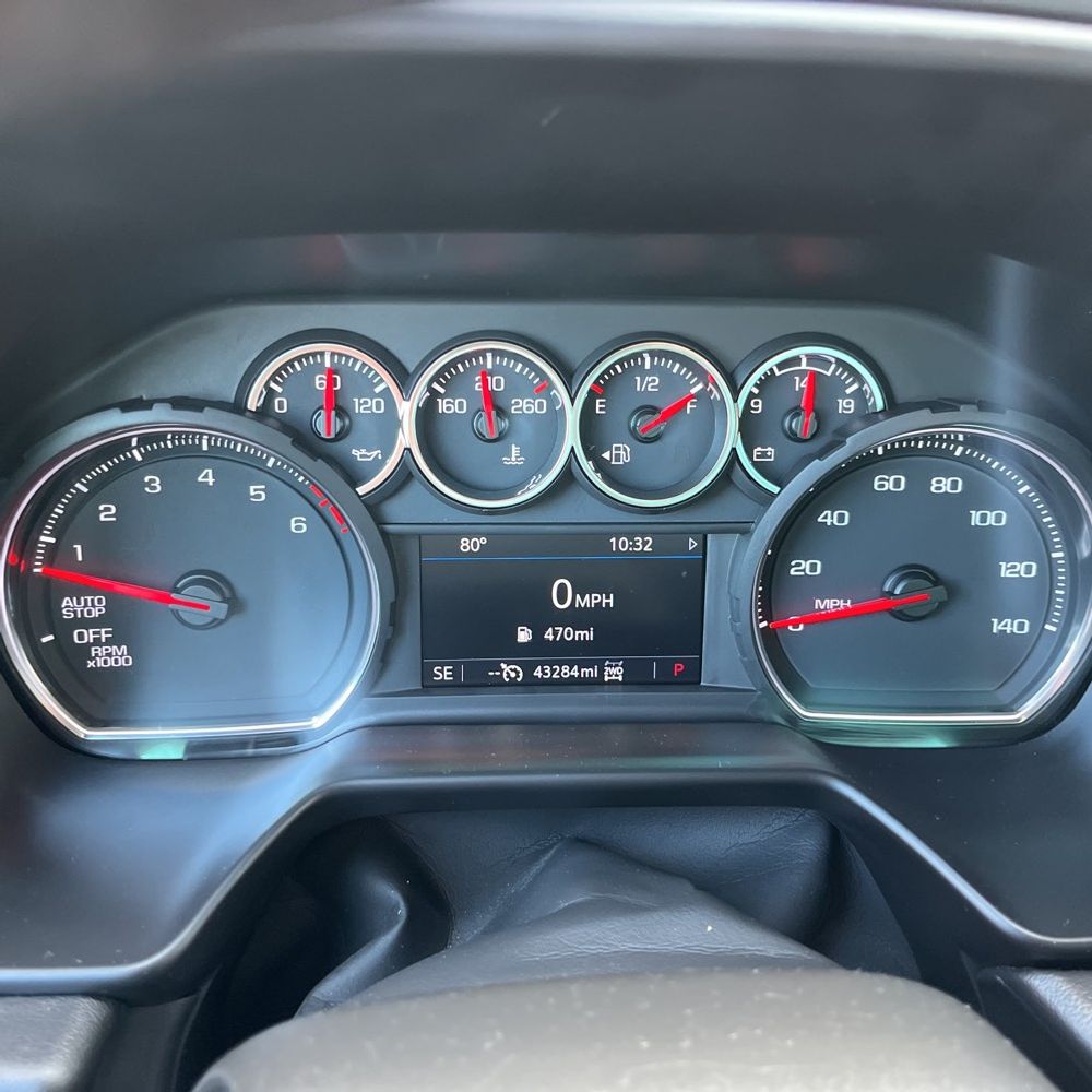 2024 Chevrolet Suburban LS