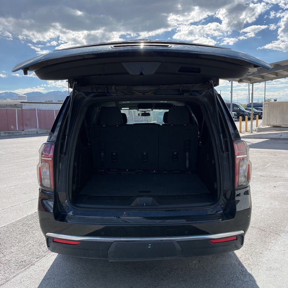 2024 Chevrolet Suburban LS