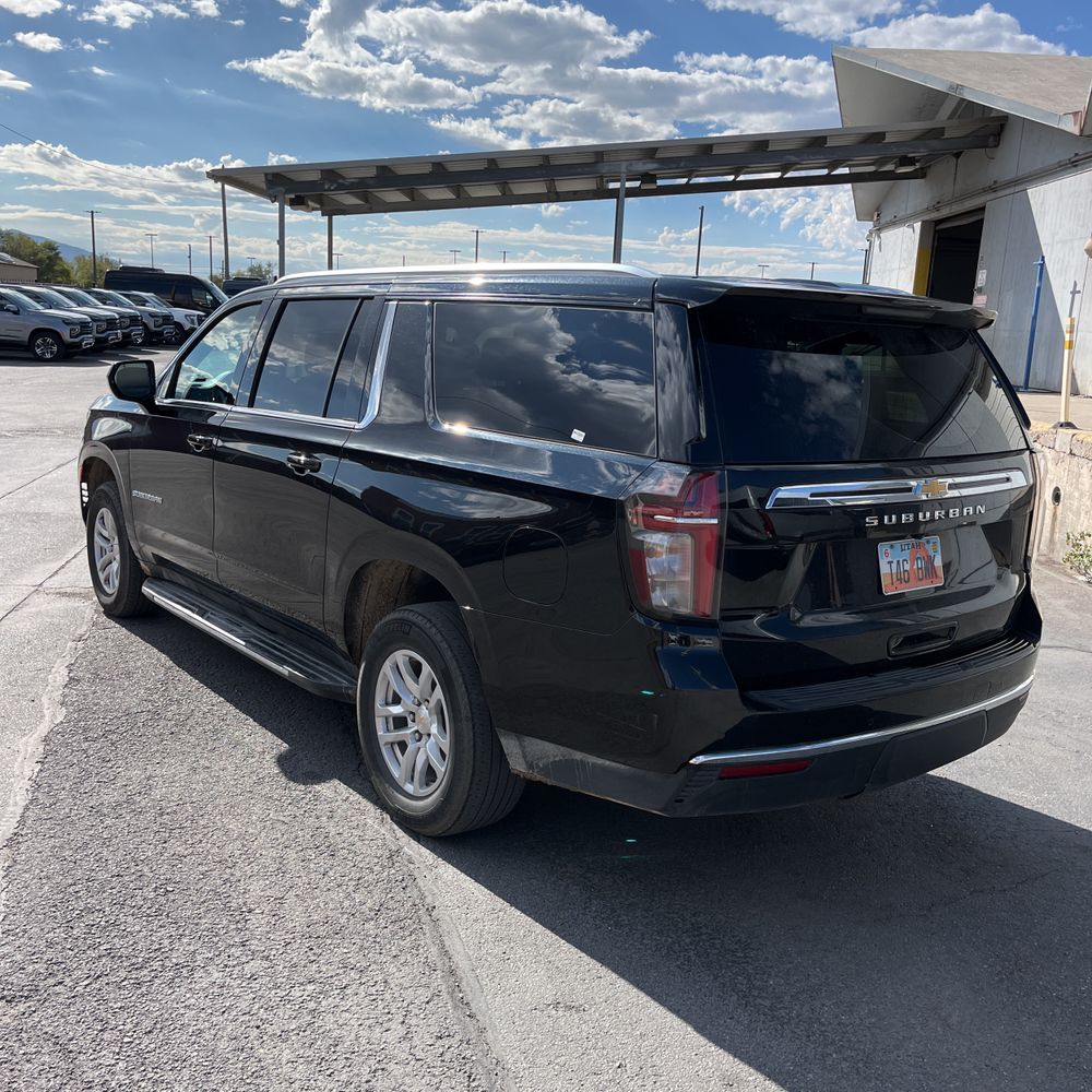 2024 Chevrolet Suburban LS