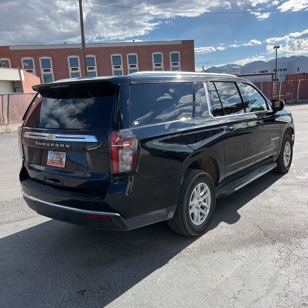 2024 Chevrolet Suburban LS