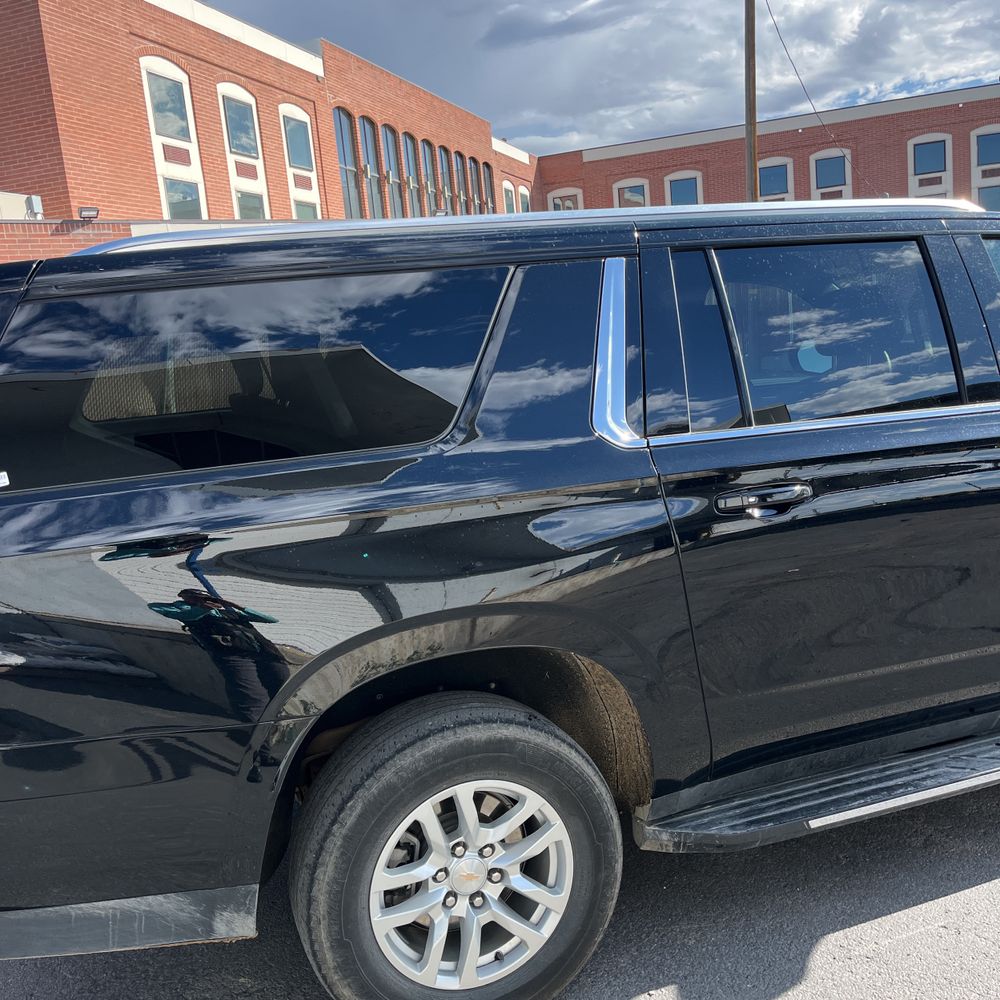 2024 Chevrolet Suburban LS