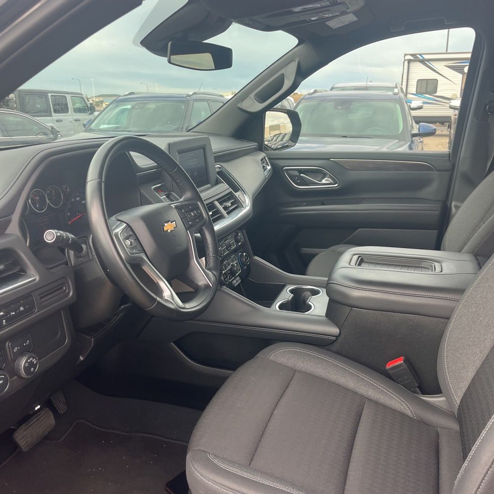2024 Chevrolet Suburban LS