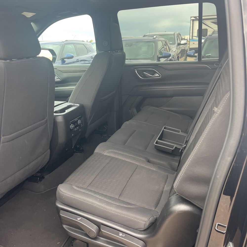 2024 Chevrolet Suburban LS
