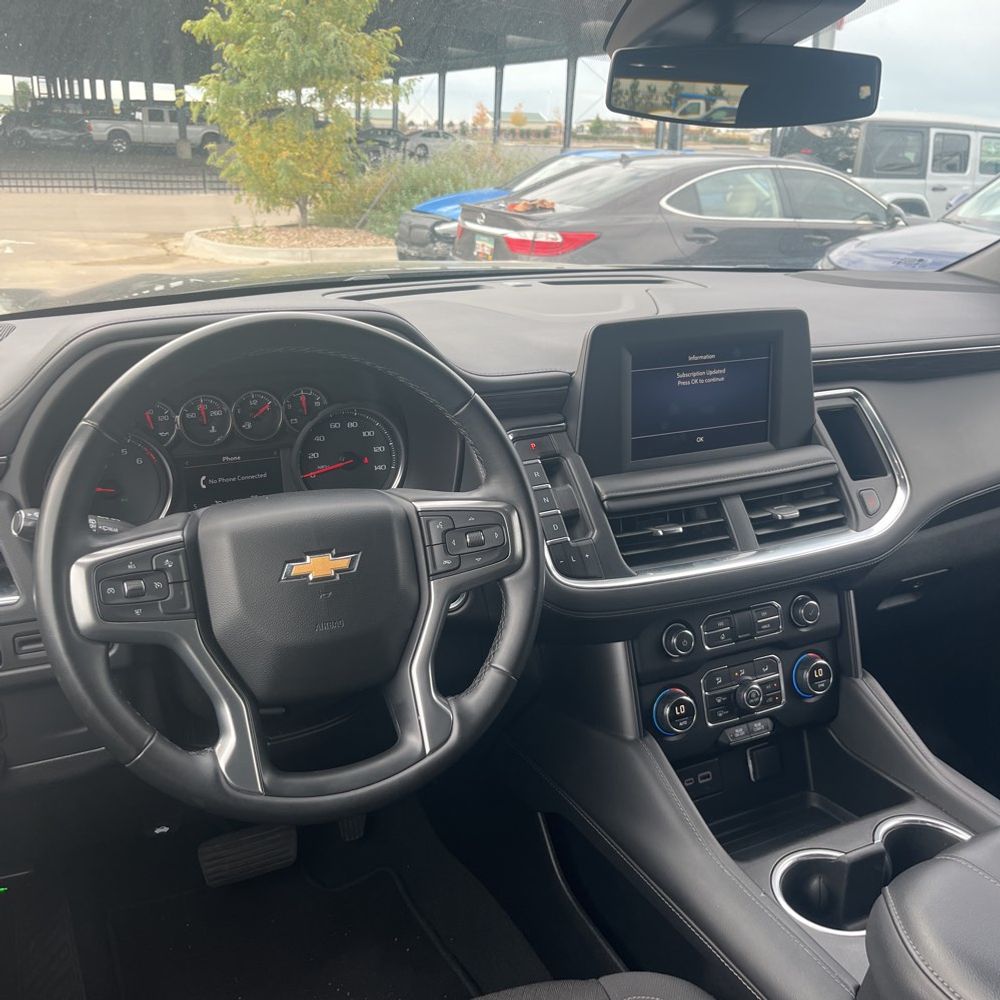 2024 Chevrolet Suburban LS