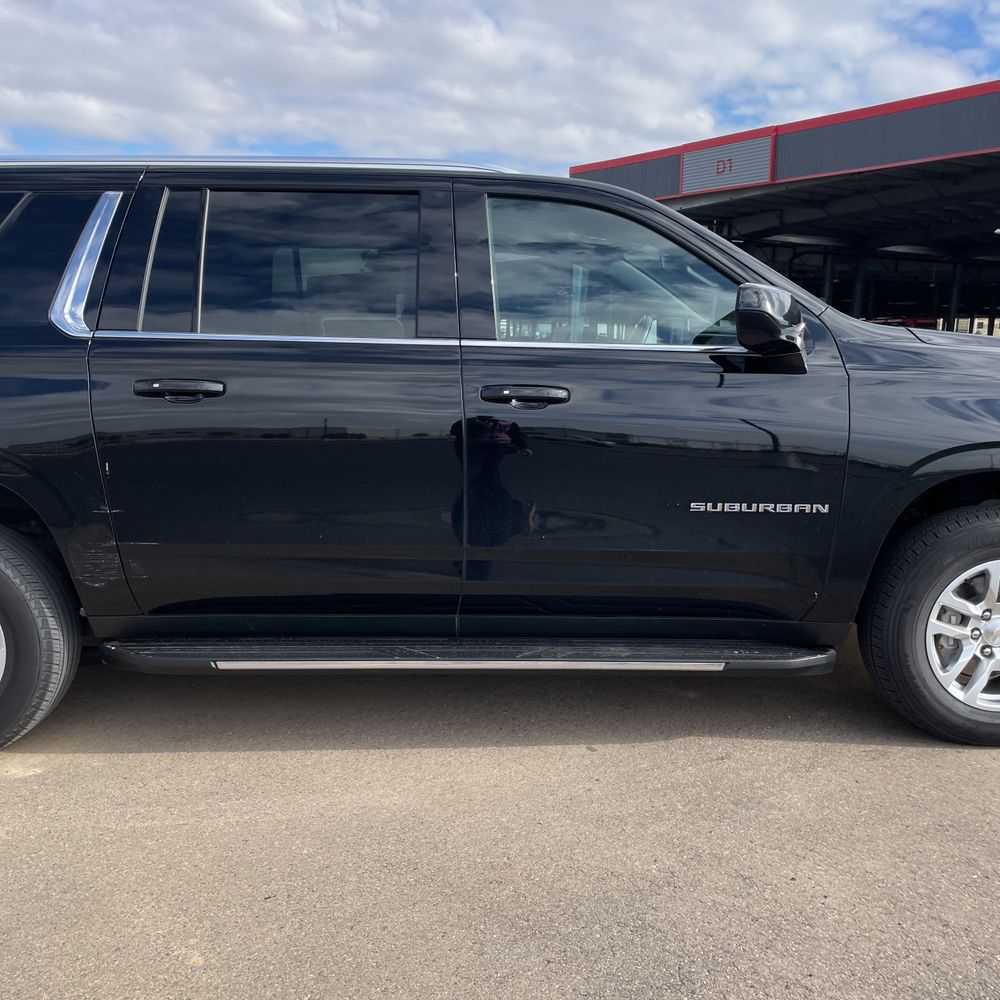 2024 Chevrolet Suburban LS