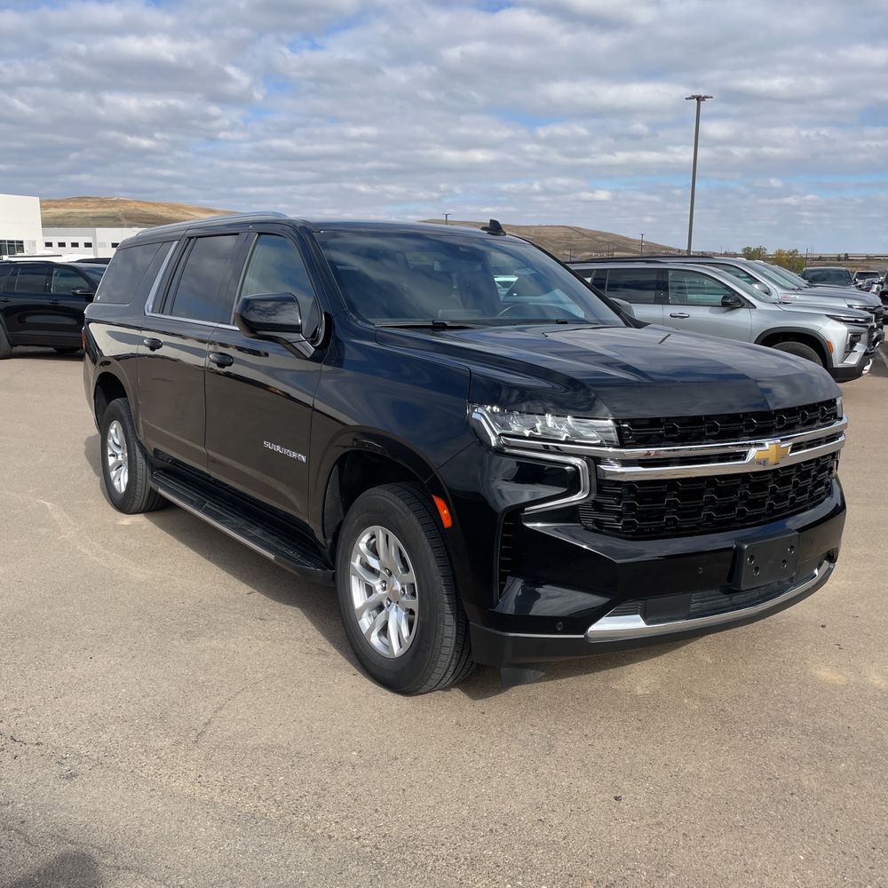 2024 Chevrolet Suburban LS