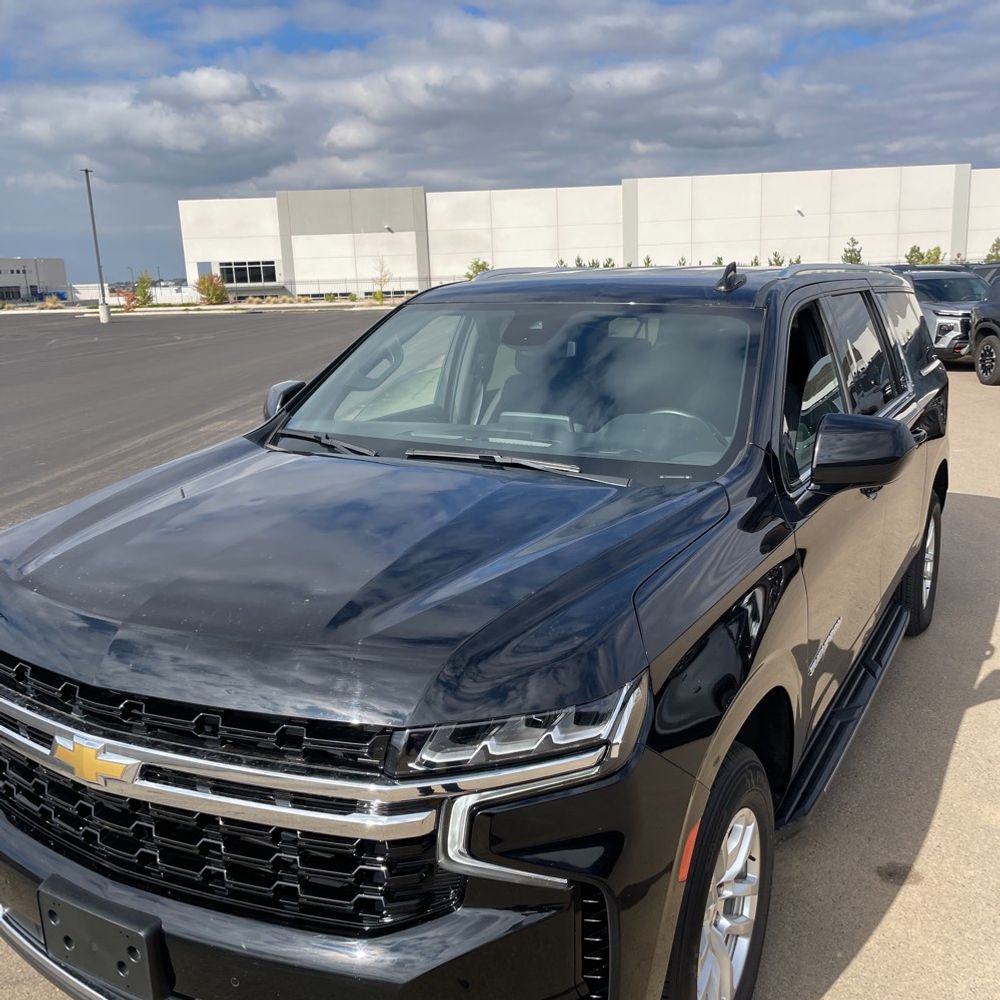 2024 Chevrolet Suburban LS