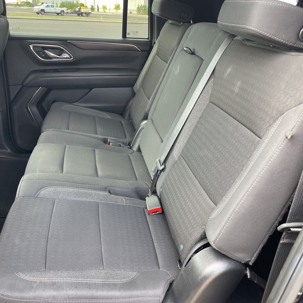 2024 Chevrolet Suburban LS