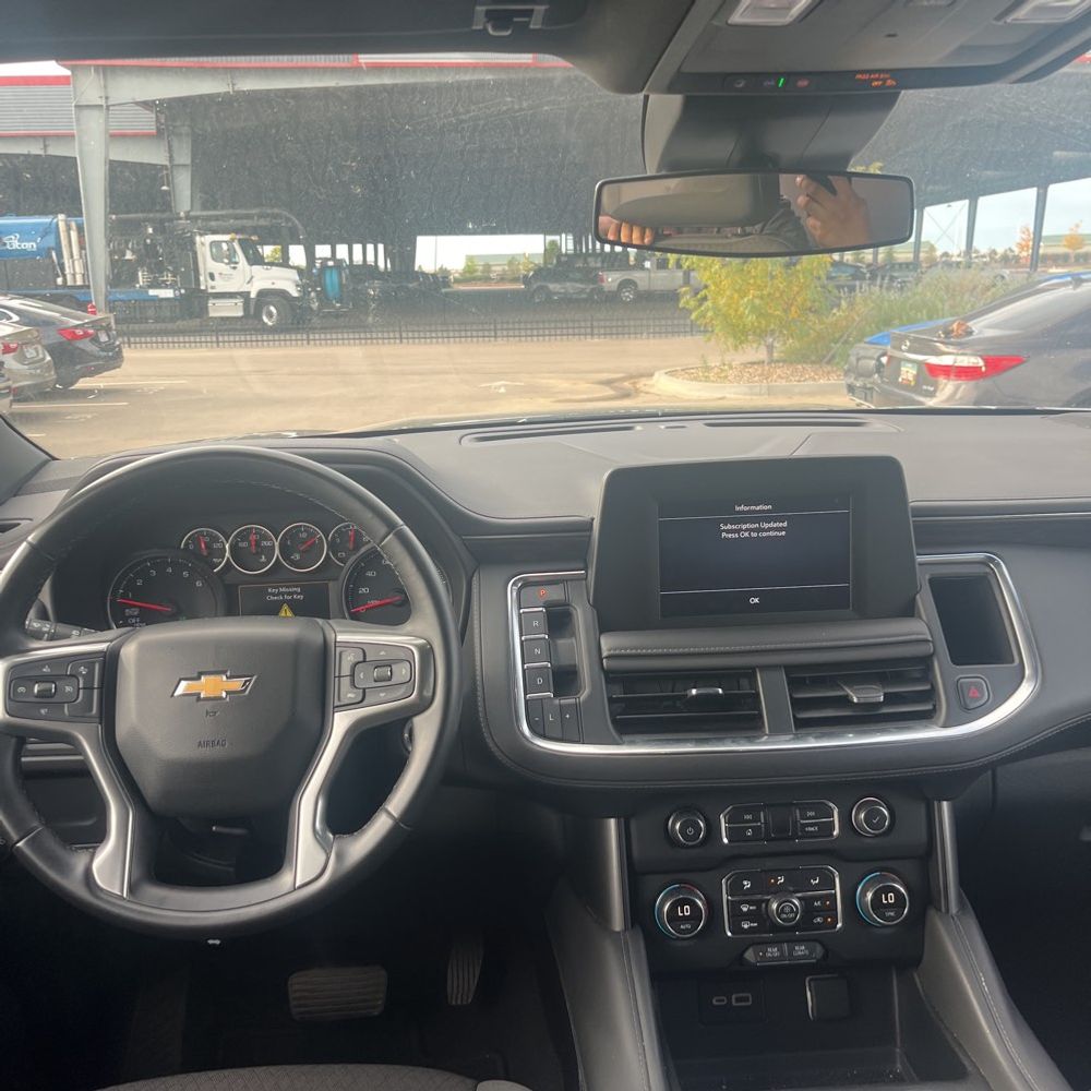2024 Chevrolet Suburban LS