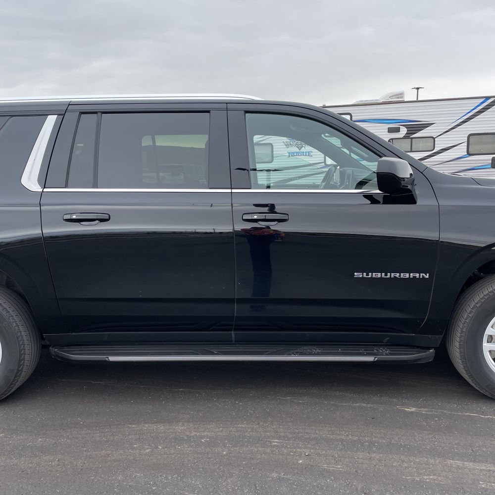 2024 Chevrolet Suburban LS